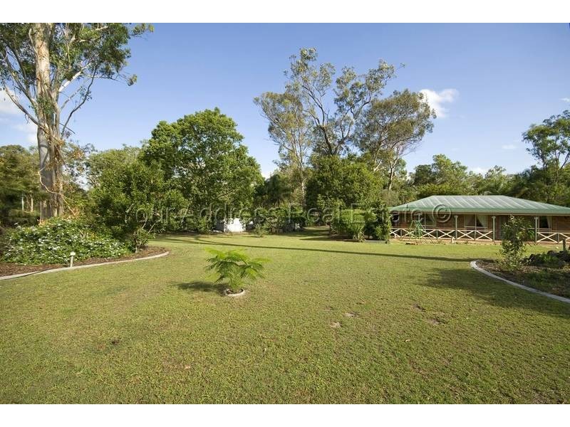 6 Mackunda Court, Park Ridge South QLD 4125