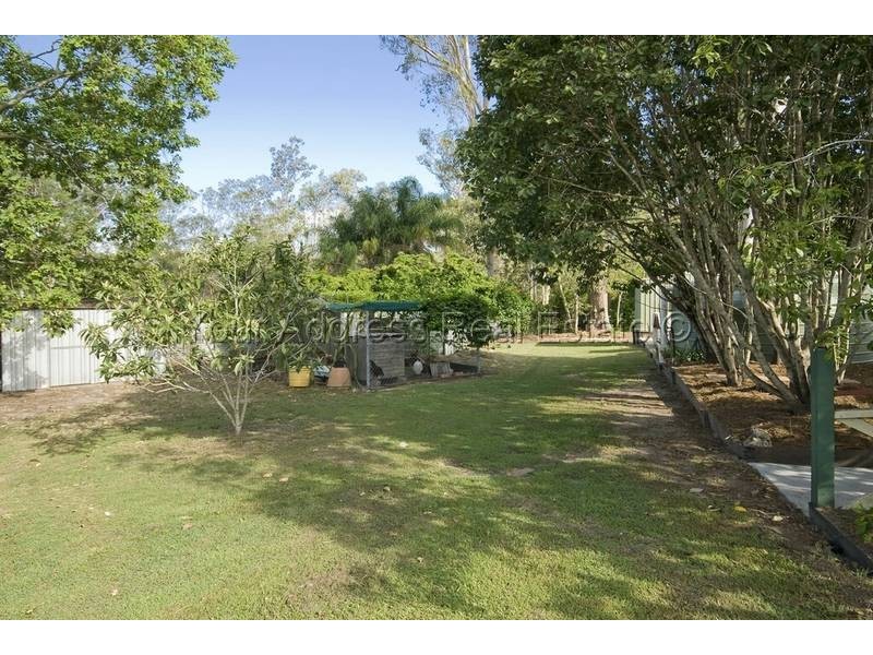 6 Mackunda Court, Park Ridge South QLD 4125