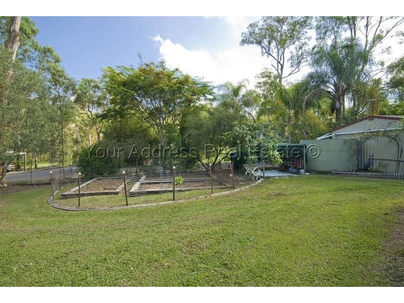 6 Mackunda Court, Park Ridge South QLD 4125