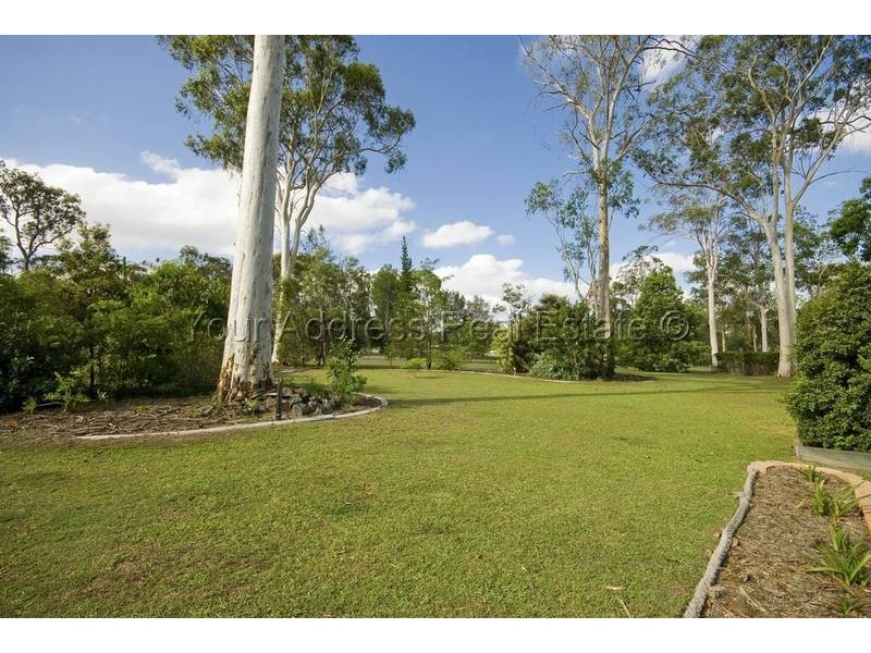 6 Mackunda Court, Park Ridge South QLD 4125