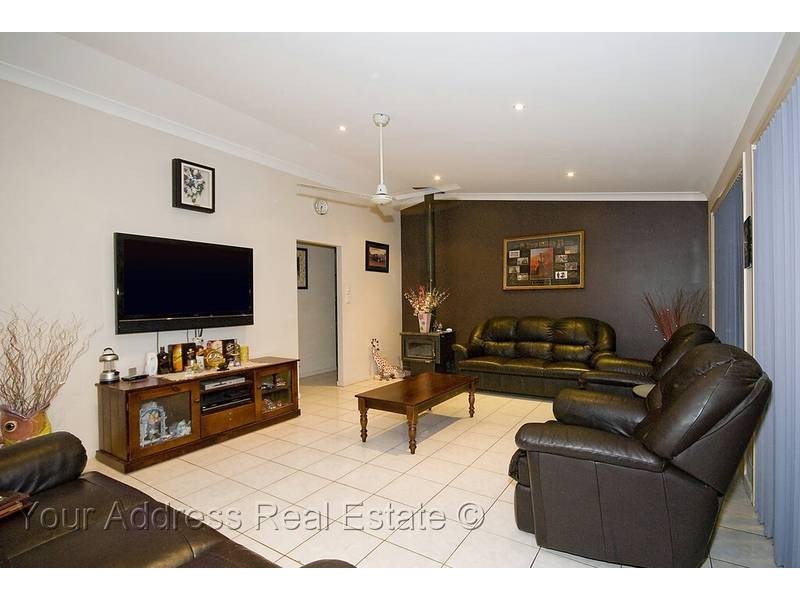 69-71 Eildon Close, Munruben QLD 4125