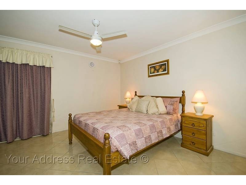 69-71 Eildon Close, Munruben QLD 4125