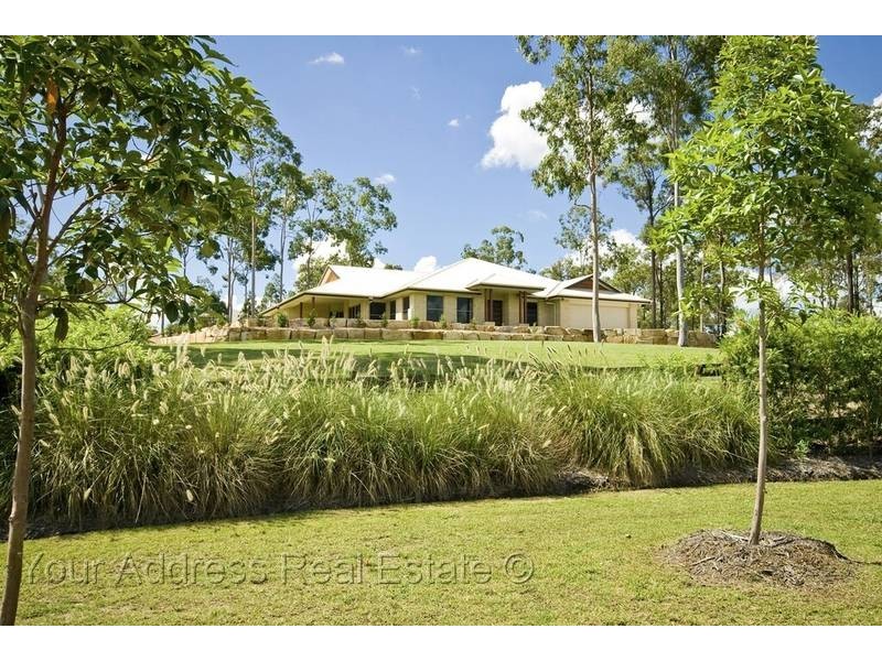 2-4 Bowerbird Cl, Greenbank QLD 4124