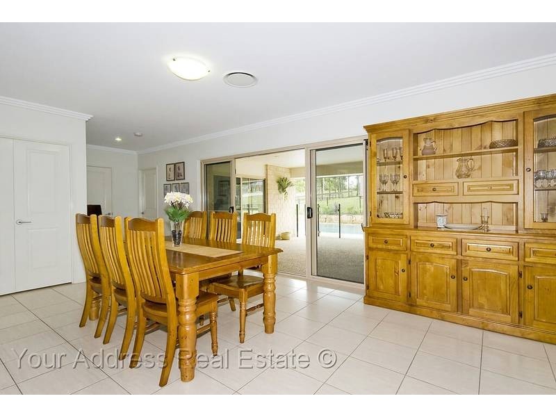 2-4 Bowerbird Cl, Greenbank QLD 4124