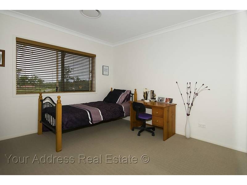 2-4 Bowerbird Cl, Greenbank QLD 4124