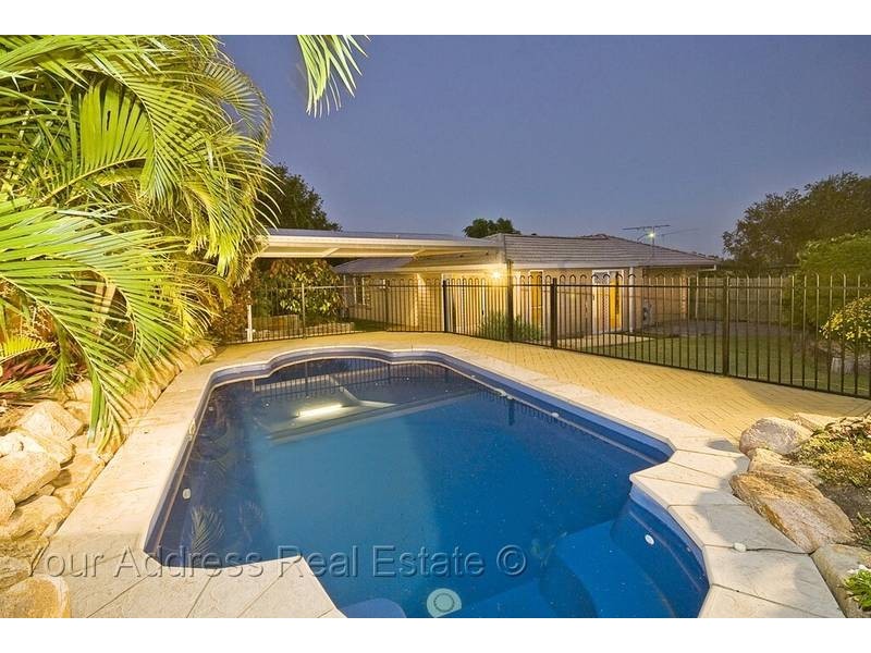 14 Forestgum Grove, Regents Park QLD 4118
