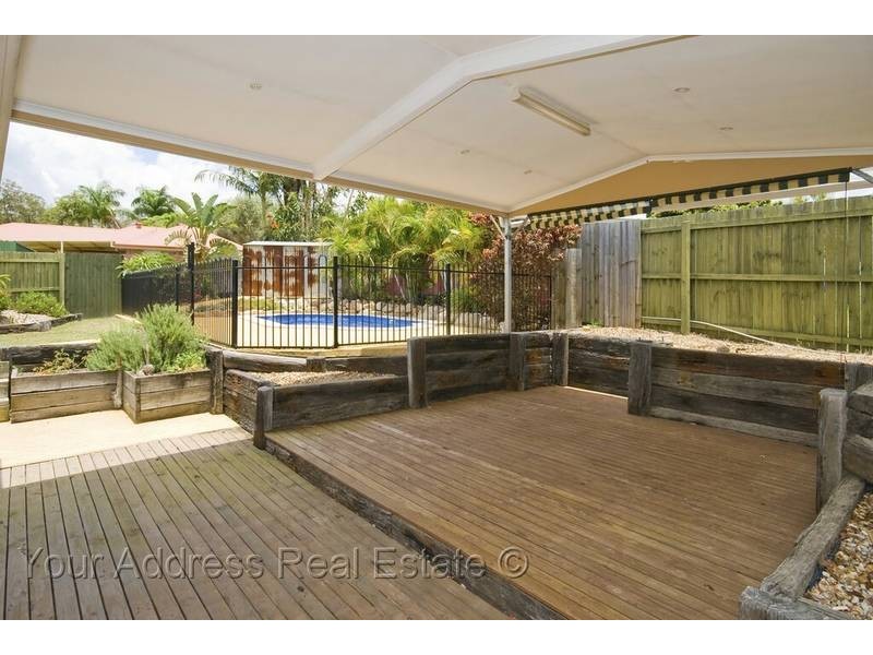14 Forestgum Grove, Regents Park QLD 4118