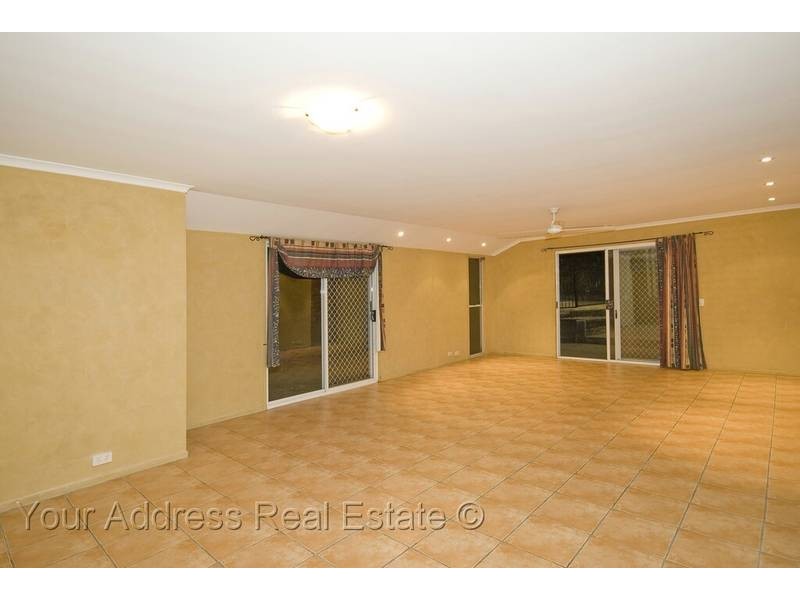 14 Forestgum Grove, Regents Park QLD 4118