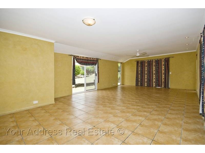 14 Forestgum Grove, Regents Park QLD 4118