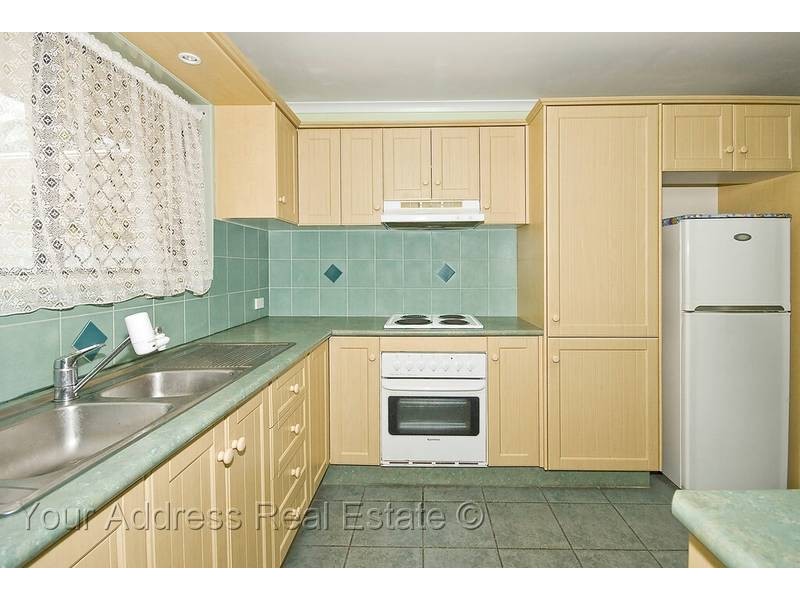 16 Alrak Avenue, Browns Plains QLD 4118