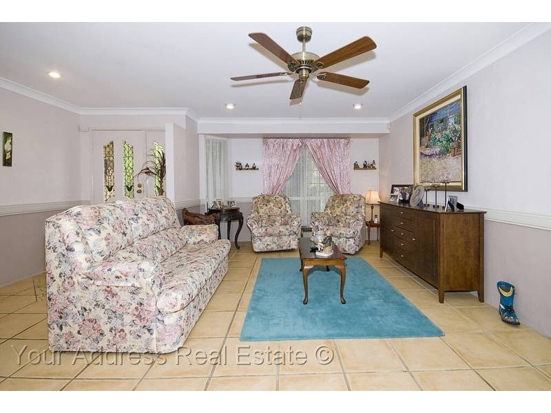 30 Cianthus Street, Regents Park QLD 4118
