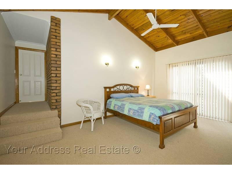 7-9 Resi Drive, Regents Park QLD 4118