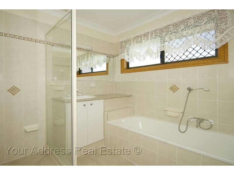 7-9 Resi Drive, Regents Park QLD 4118