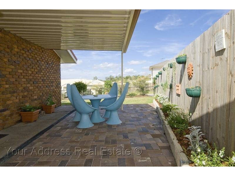 7-9 Resi Drive, Regents Park QLD 4118