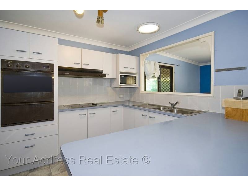 8 Coachwood Street, Crestmead QLD 4132