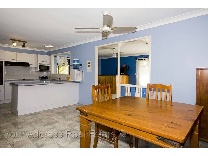8 Coachwood Street, Crestmead QLD 4132
