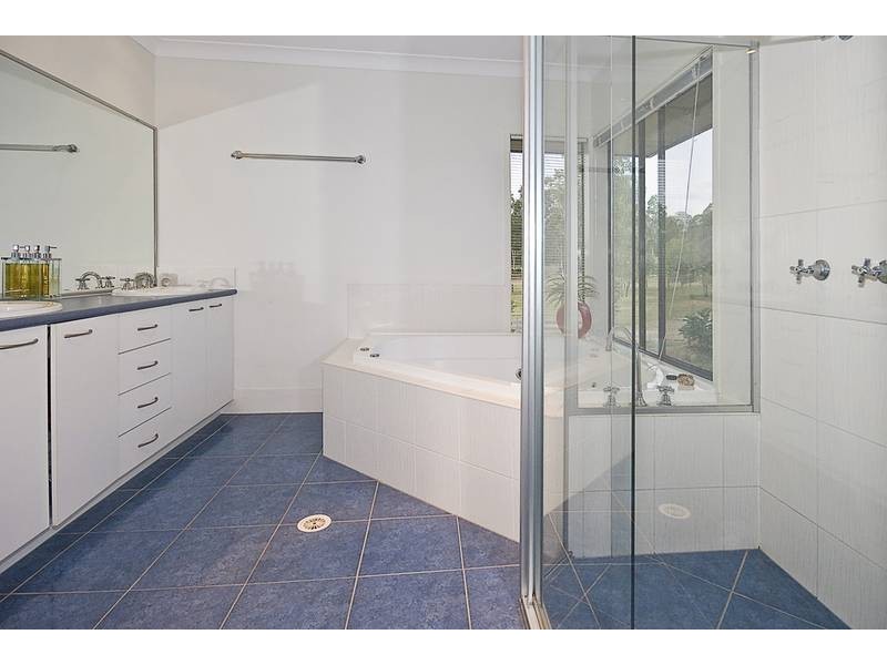 202 Bushman Drive, Jimboomba QLD 4280