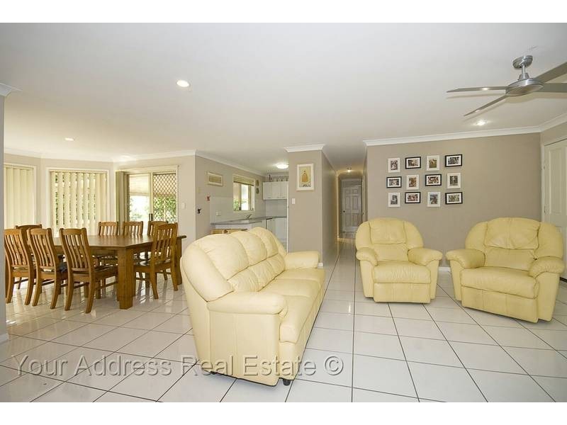 57 Teresa Drive, Munruben QLD 4125