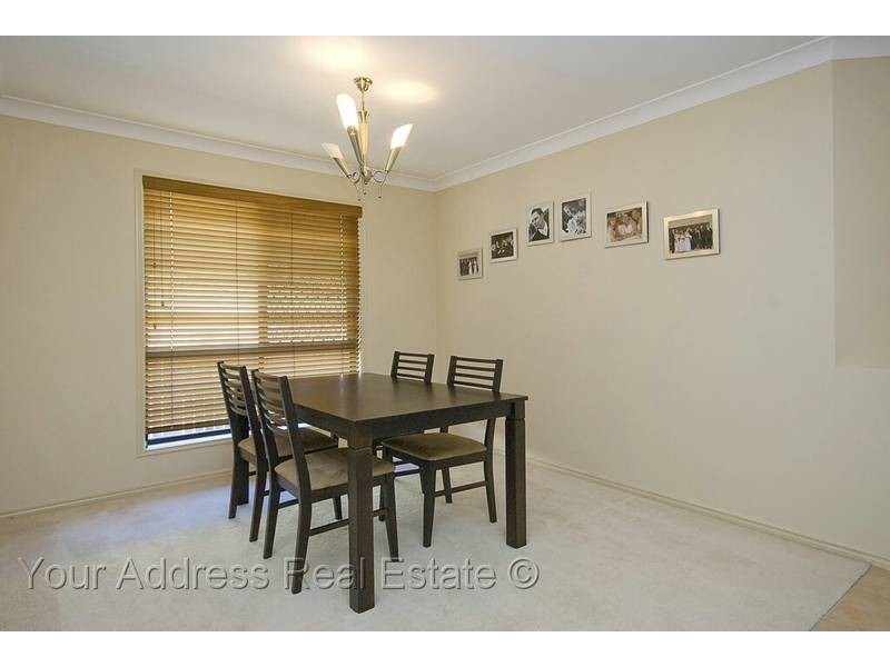 9 Newland Cres, Parkinson QLD 4115