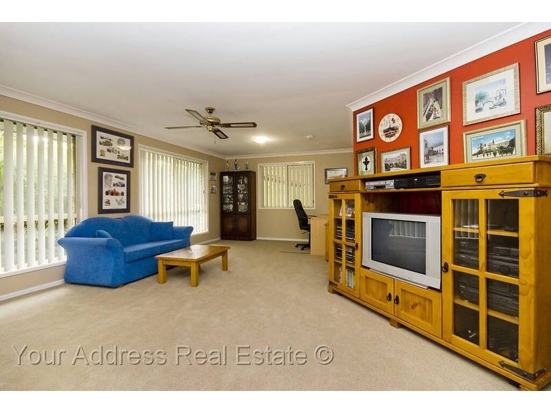 15-17 Dalkeith Court, Park Ridge South QLD 4125