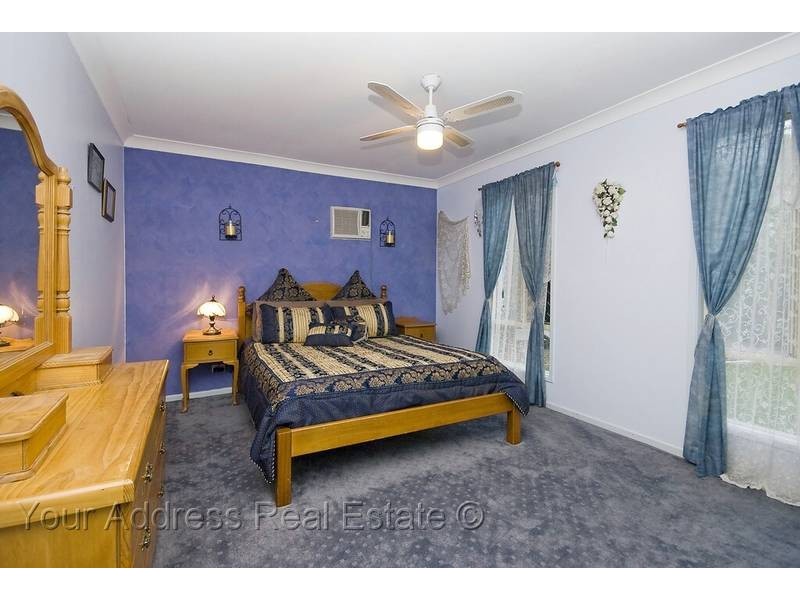 11 Love Street, Crestmead QLD 4132