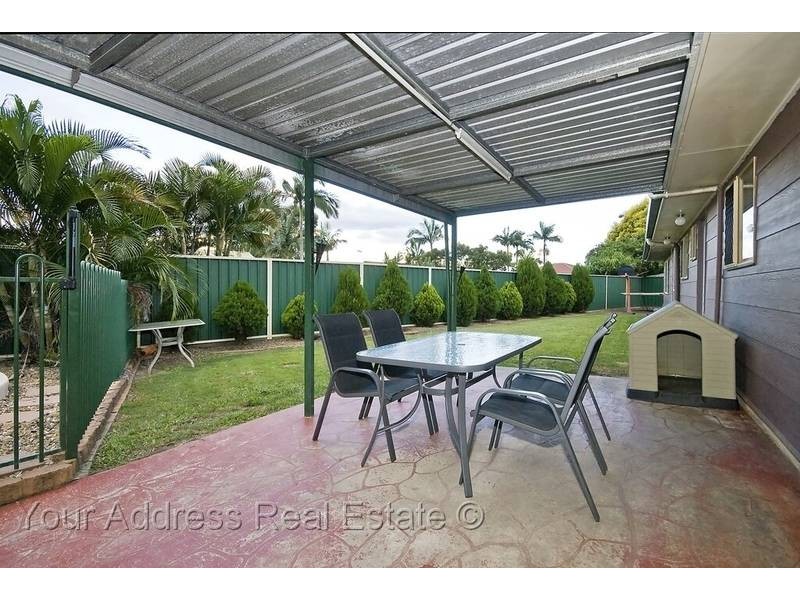 11 Love Street, Crestmead QLD 4132
