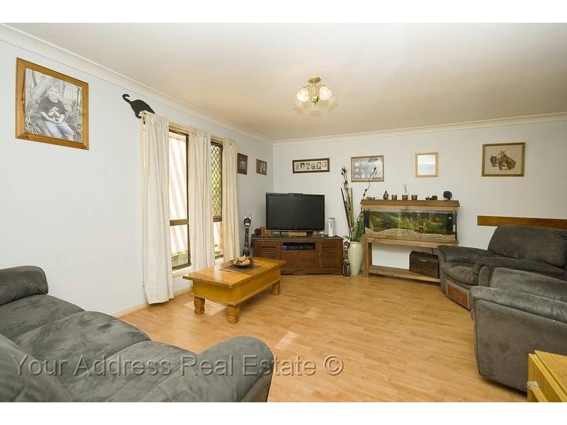 90 Mackellar Drive, Boronia Heights QLD 4124