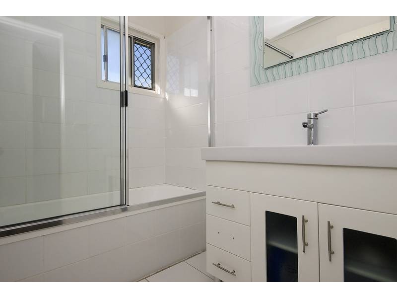 29 Strathallen Drive, Boronia Heights QLD 4124