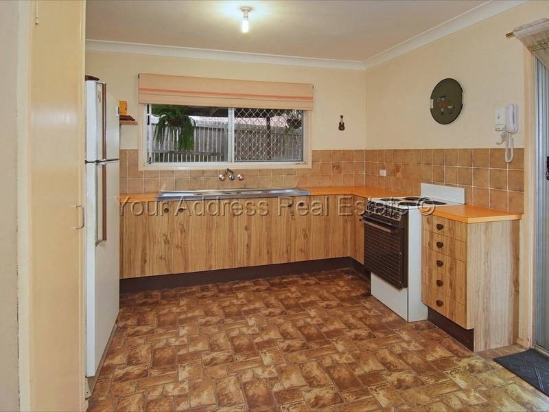 8 Barry Street, Boronia Heights QLD 4124