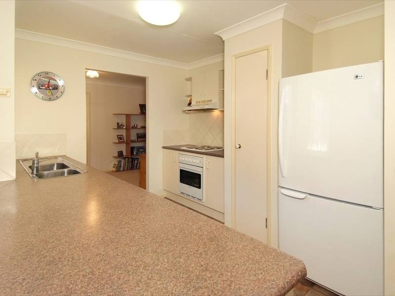 28 Murrumbidgee, Hillcrest QLD 4118