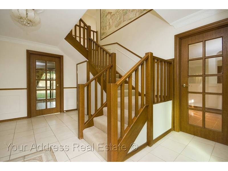 9 Hydrabad Street, Regents Park QLD 4118