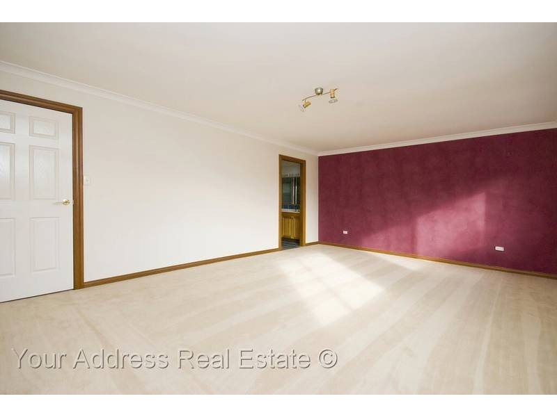 9 Hydrabad Street, Regents Park QLD 4118