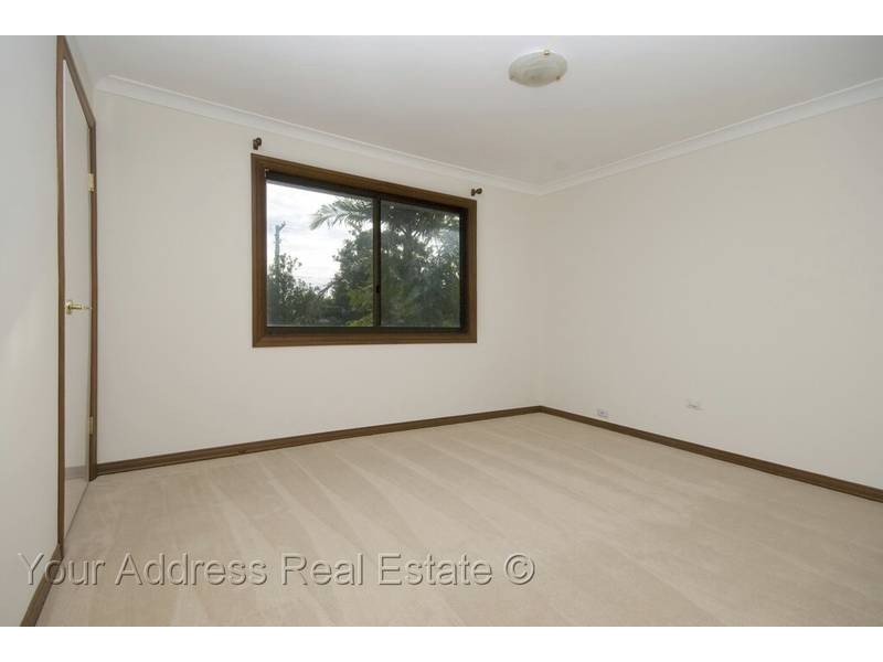 9 Hydrabad Street, Regents Park QLD 4118