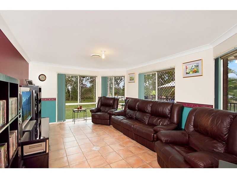120 Carter Road, Munruben QLD 4125