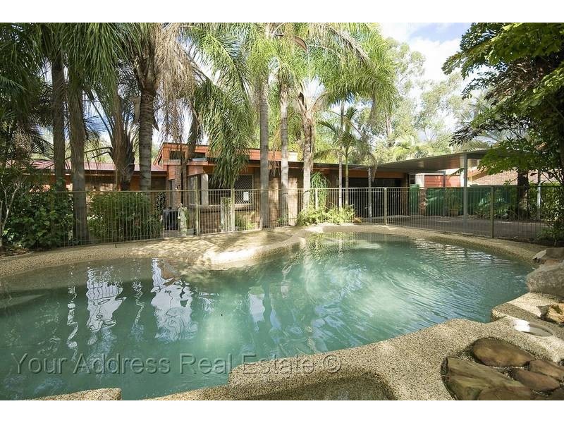 64 Parkroyal Crescent, Regents Park QLD 4118