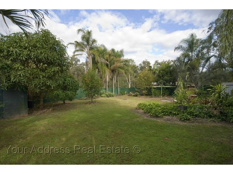 64 Parkroyal Crescent, Regents Park QLD 4118