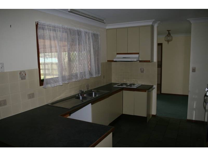 3 Emu Court, Regents Park QLD 4118