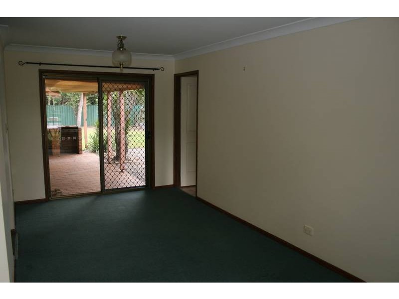 3 Emu Court, Regents Park QLD 4118