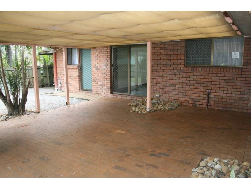 3 Emu Court, Regents Park QLD 4118