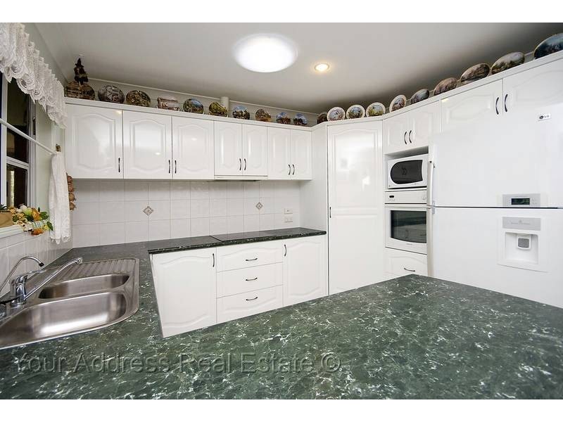 363 Billabong Drive, Park Ridge QLD 4125