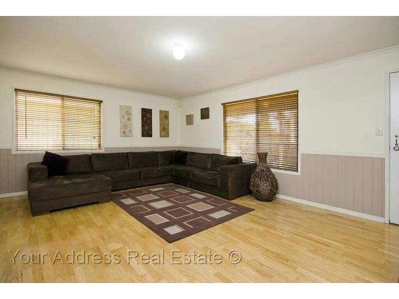 33 Brushbox Street, Crestmead QLD 4132