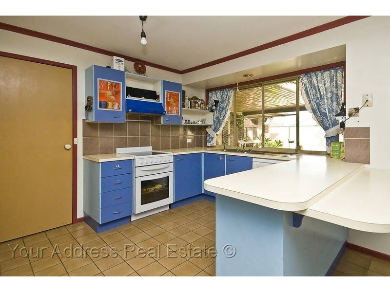 15 Matson Avenue, Regents Park QLD 4118