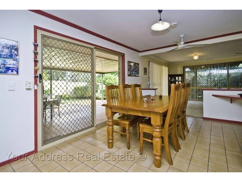 15 Matson Avenue, Regents Park QLD 4118