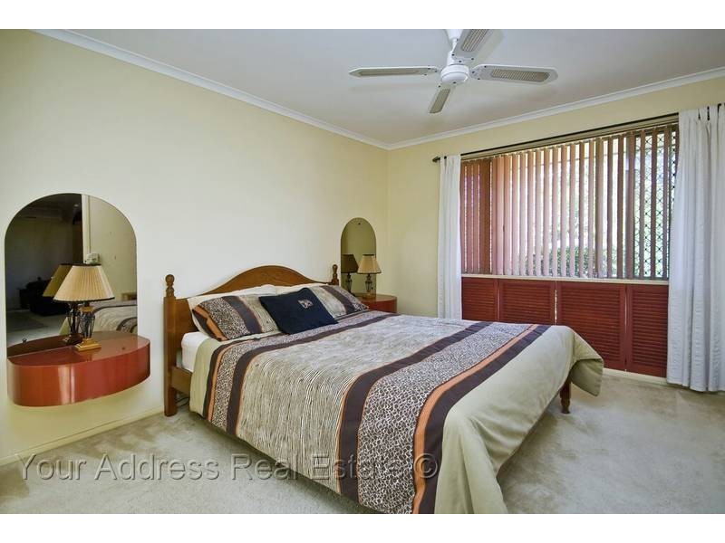 15 Matson Avenue, Regents Park QLD 4118