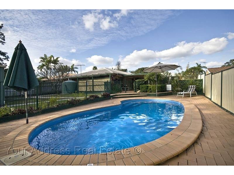 15 Matson Avenue, Regents Park QLD 4118