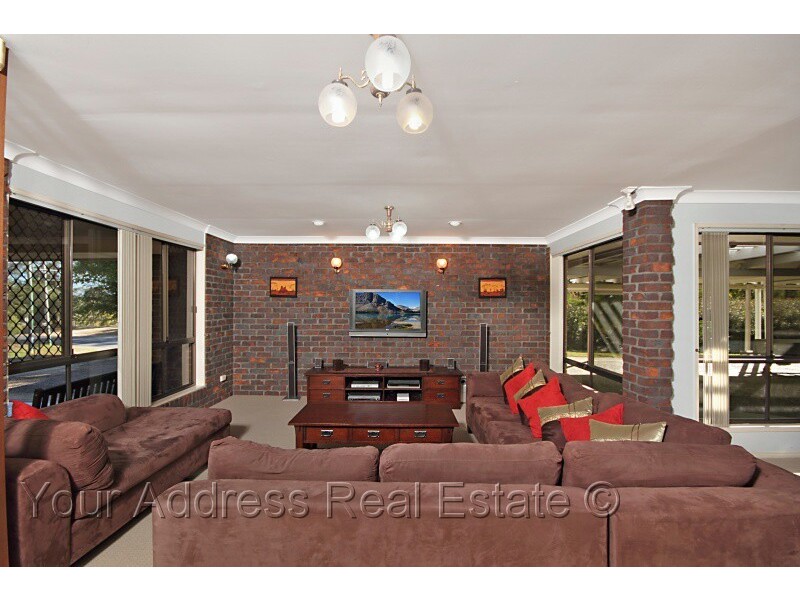 2 Avery Court, Greenbank QLD 4124