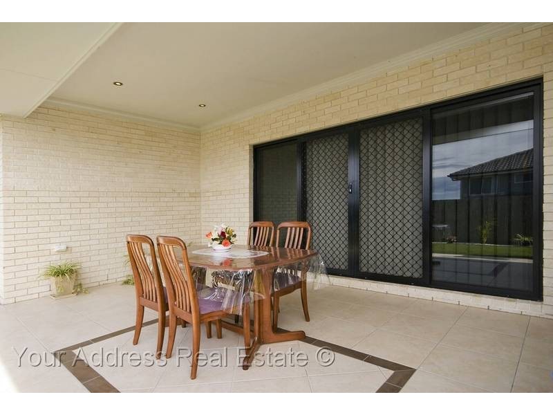 28 Maryland Drive, Regents Park QLD 4118