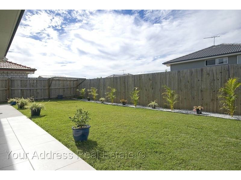 28 Maryland Drive, Regents Park QLD 4118