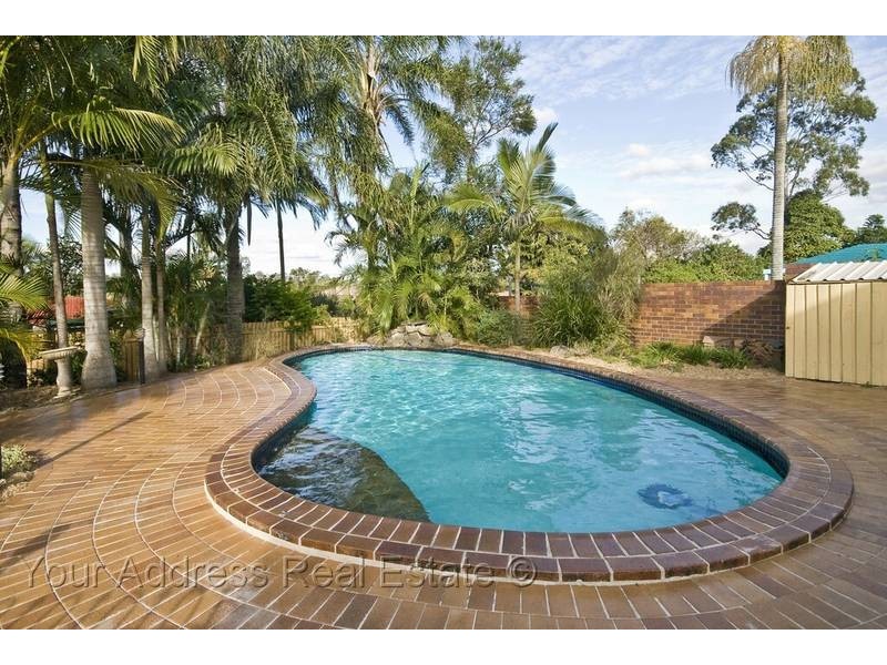 16 Redgum Drive, Regents Park QLD 4118