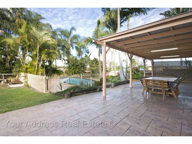 16 Redgum Drive, Regents Park QLD 4118